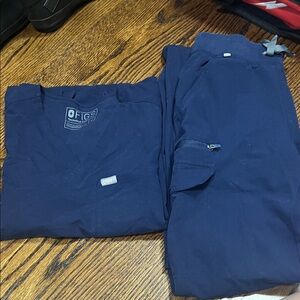 Figs Women’s XS Navy Blue Scrub Set